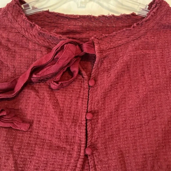 Free People Walking in Hueco tie back cropped top, raspberry, S - Picture 4 of 9